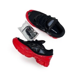 Adidas Raf Simon&#039;s Ozweego Bunny Black/Red