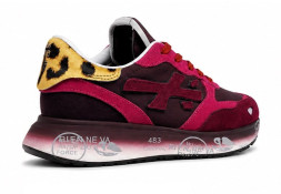Premiata Lauryn Wine
